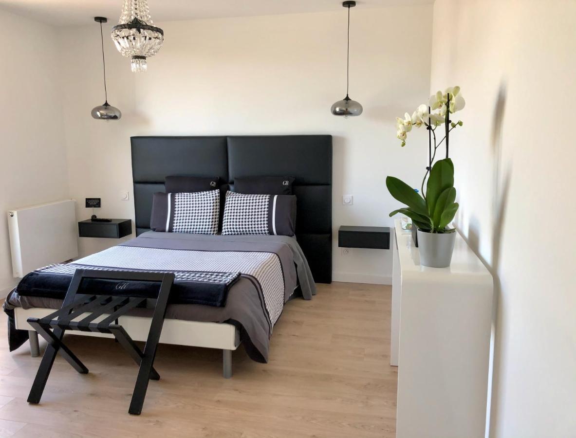 Hotelya - Lille Villeneuve D'Ascq Esterno foto
