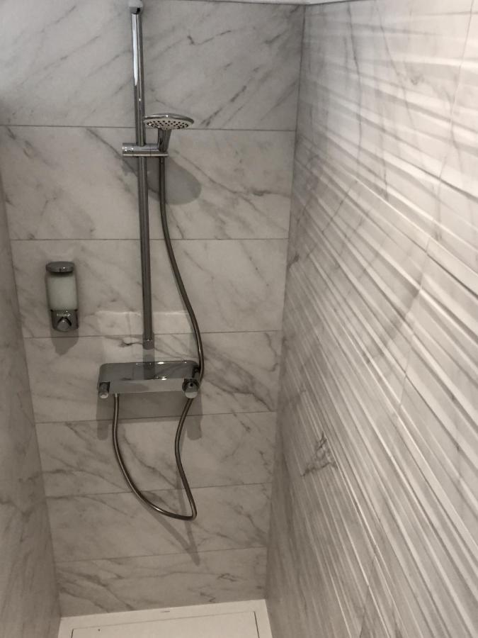 Hotelya - Lille Villeneuve D'Ascq Esterno foto