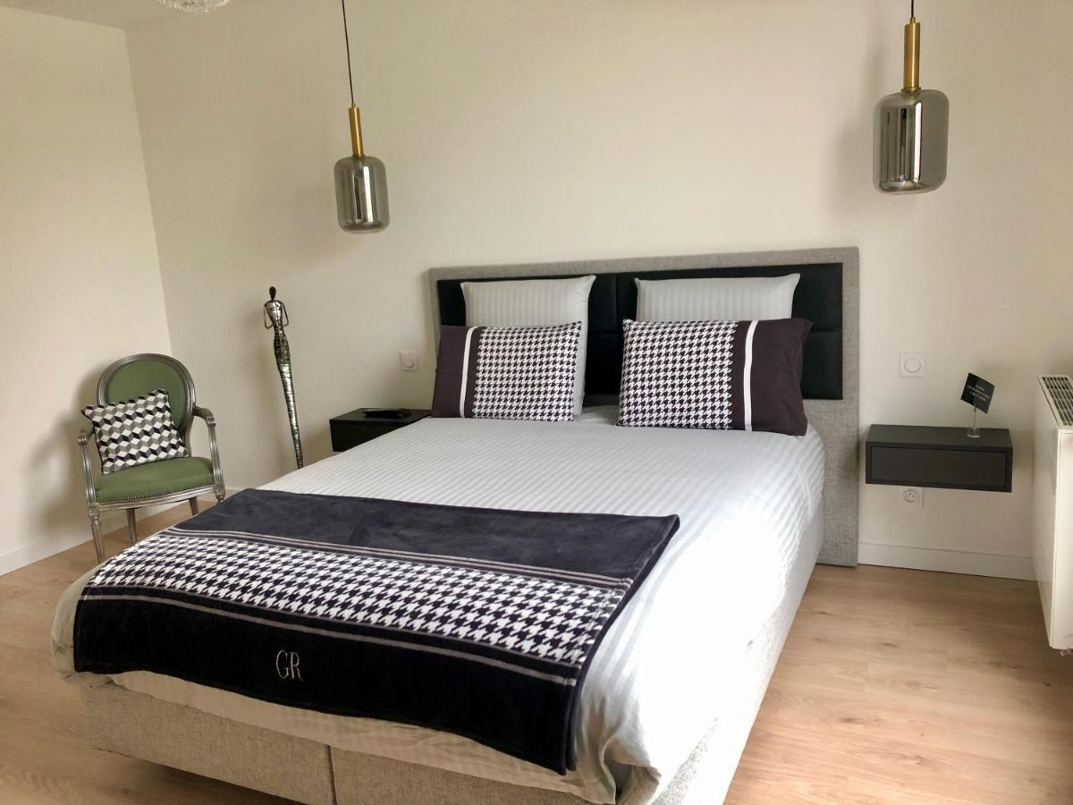 Hotelya - Lille Villeneuve D'Ascq Esterno foto
