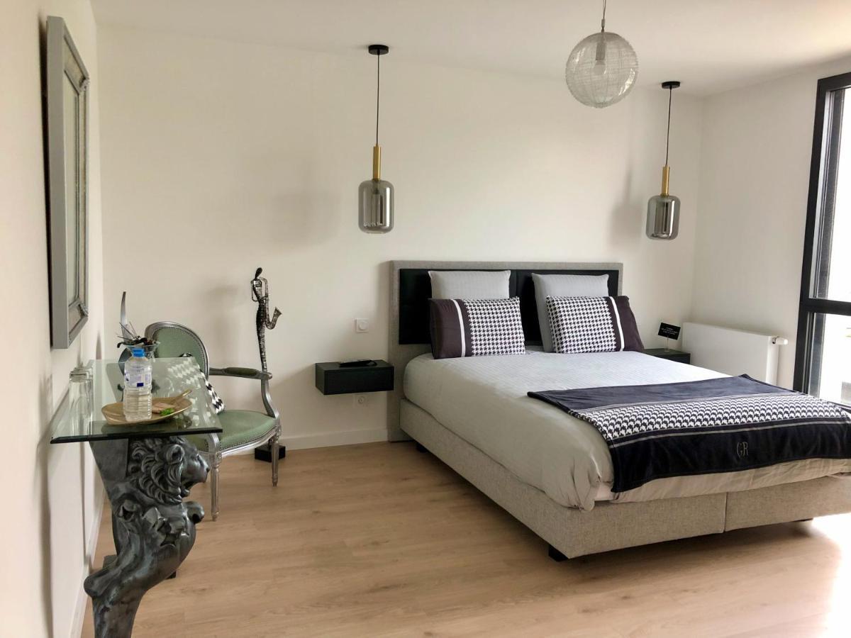 Hotelya - Lille Villeneuve D'Ascq Esterno foto