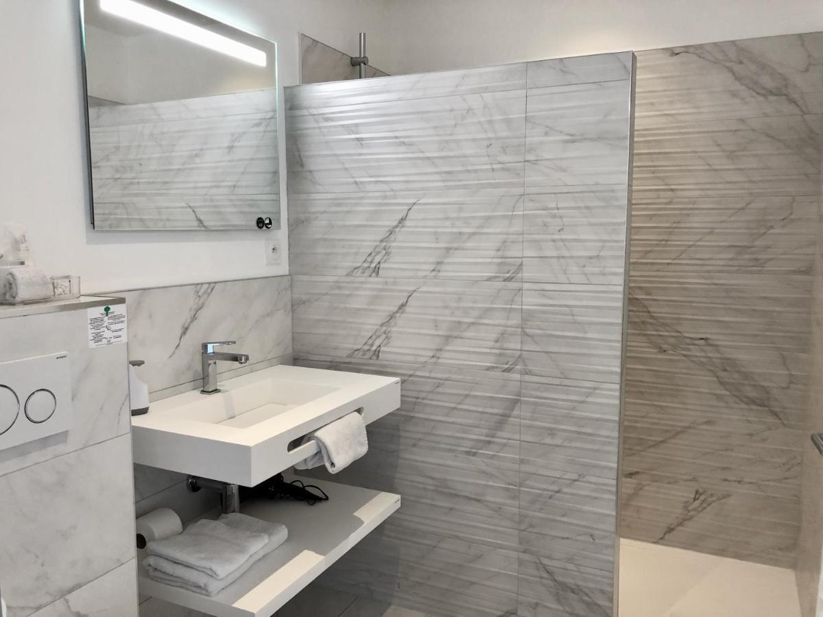 Hotelya - Lille Villeneuve D'Ascq Esterno foto