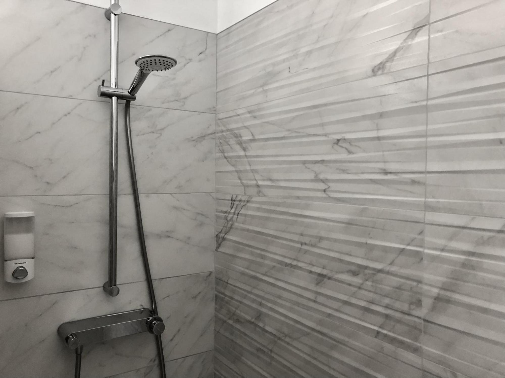 Hotelya - Lille Villeneuve D'Ascq Esterno foto