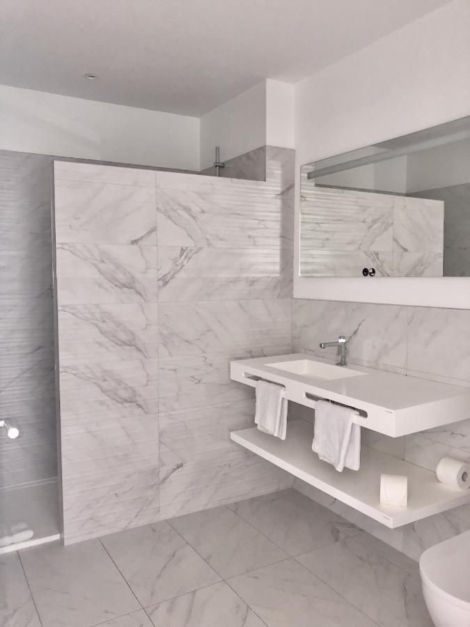 Hotelya - Lille Villeneuve D'Ascq Esterno foto